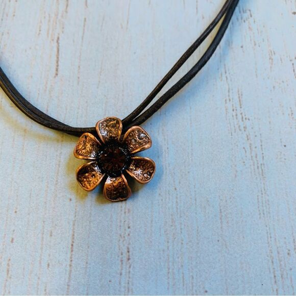 Necklace Bundle  - Picture 3 of 4